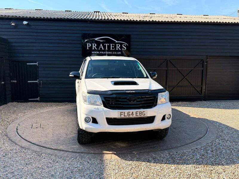 Toyota Hilux view 4