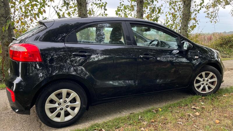 2016 Kia Rio — photo 11