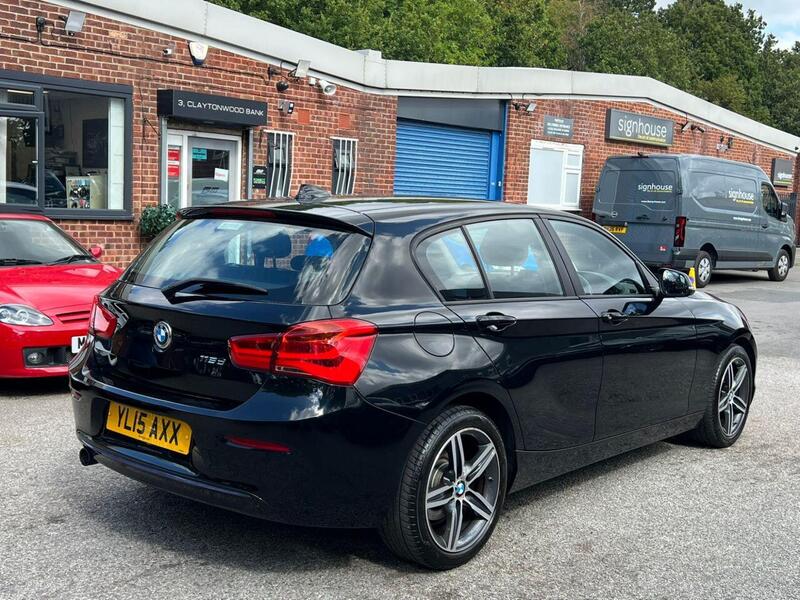 BMW 1 Series view 3