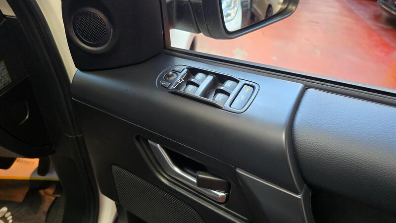 Land Rover Freelander view 16