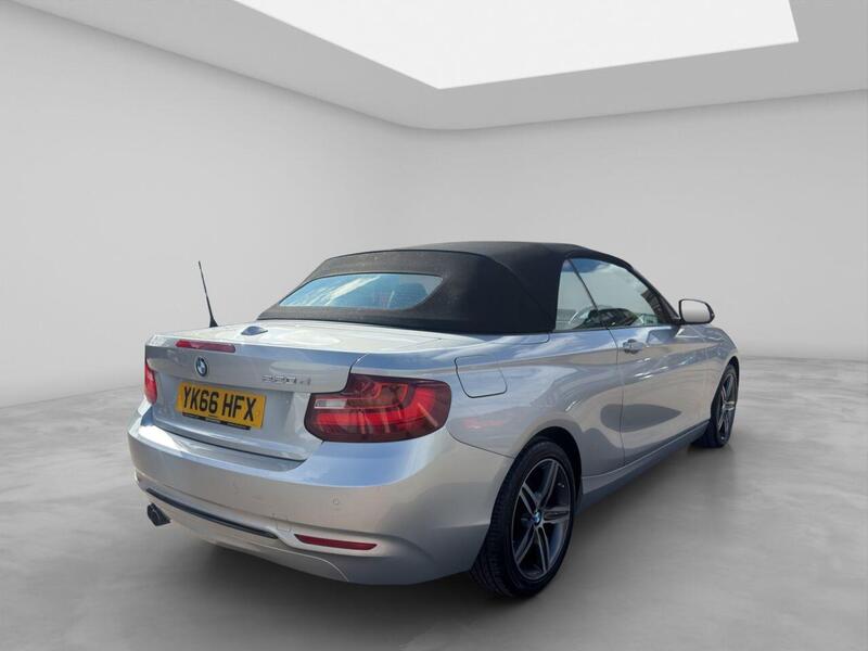 BMW 2 Series view 4