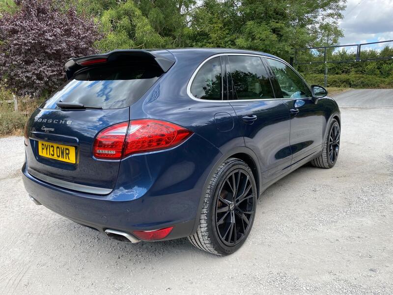 Porsche Cayenne view 7