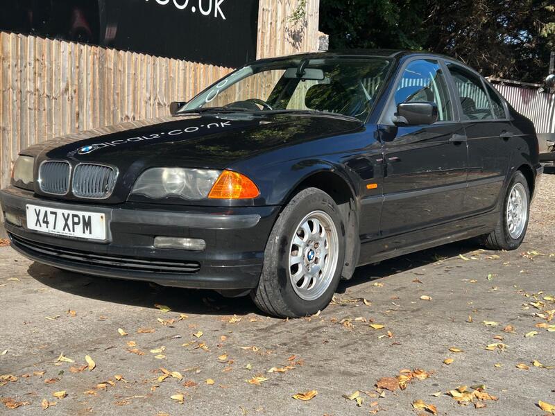 BMW 3 Series view 5