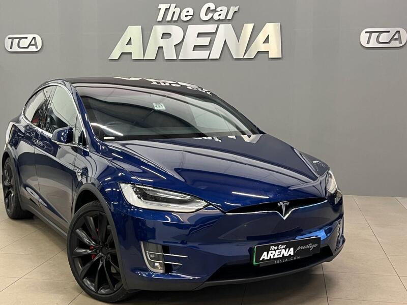 Tesla Model X view 4