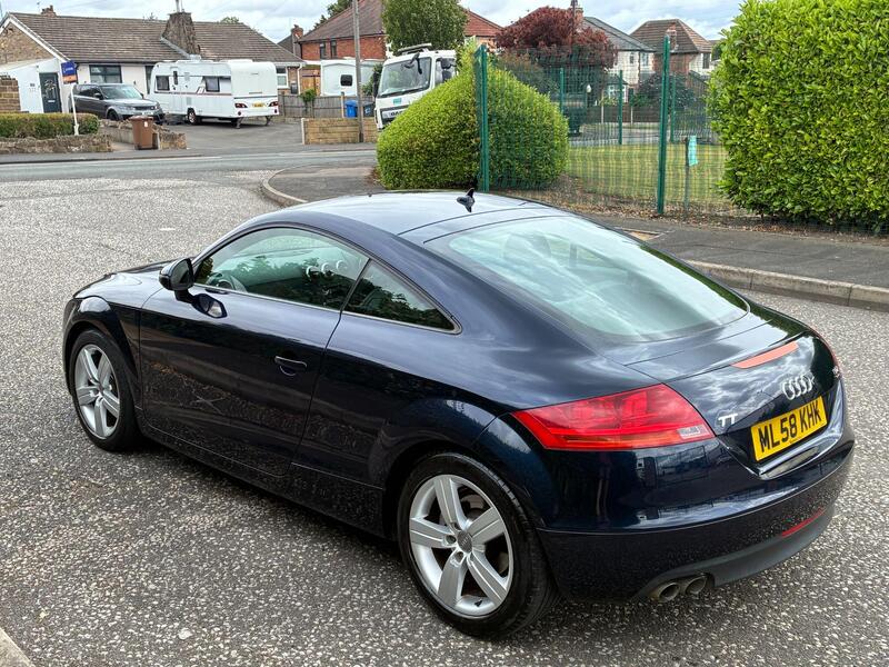 Audi TT view 5