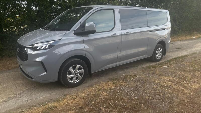 2026 Ford Transit Custom — photo 4