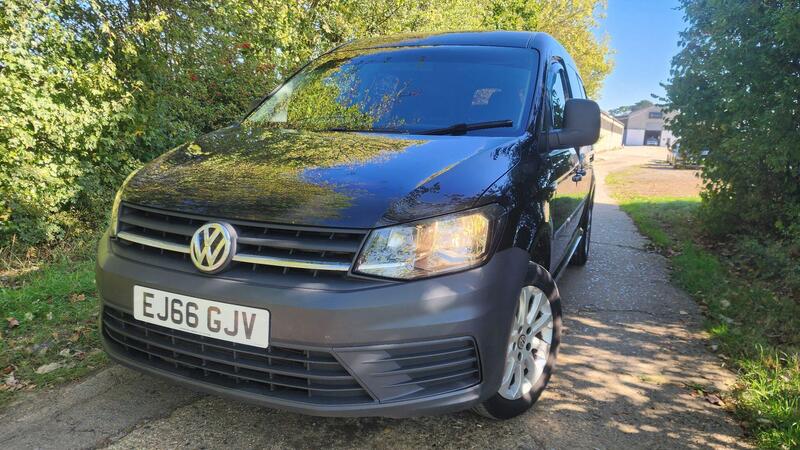 2016 Volkswagen Caddy Maxi — photo 3