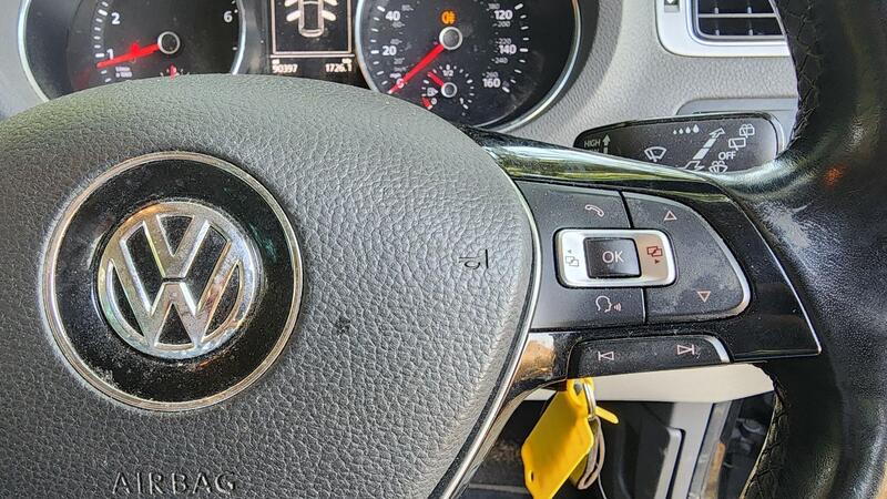 2017 Volkswagen Polo — photo 28