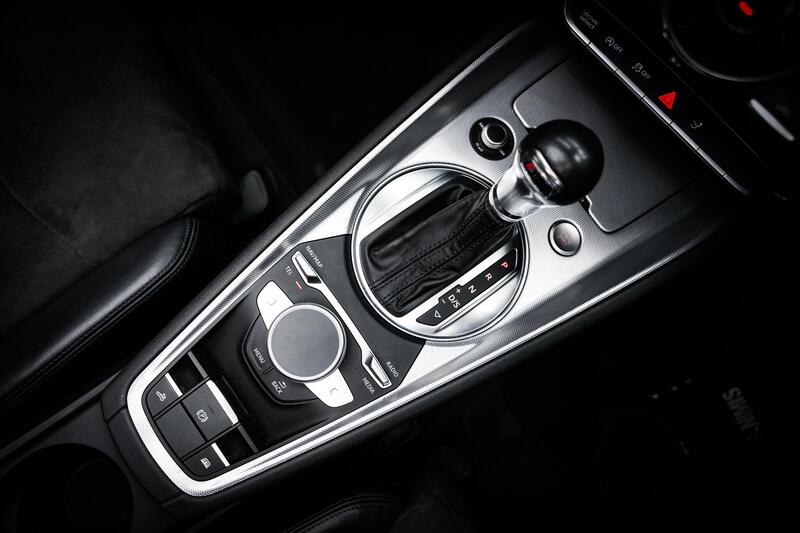 Audi Audi TT view 5