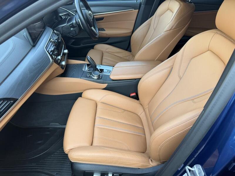 BMW 5 Series view 7