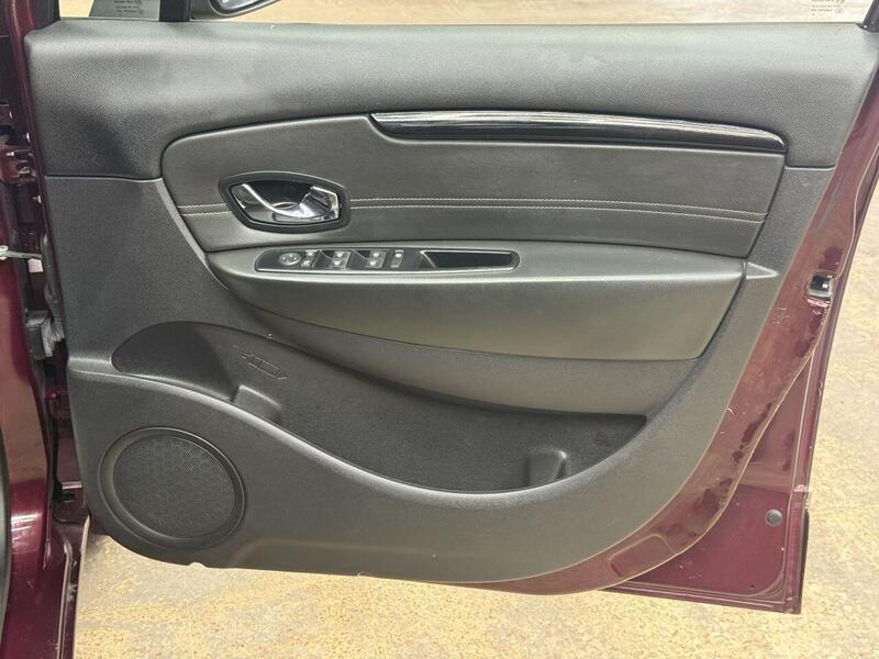 Renault Scenic view 16