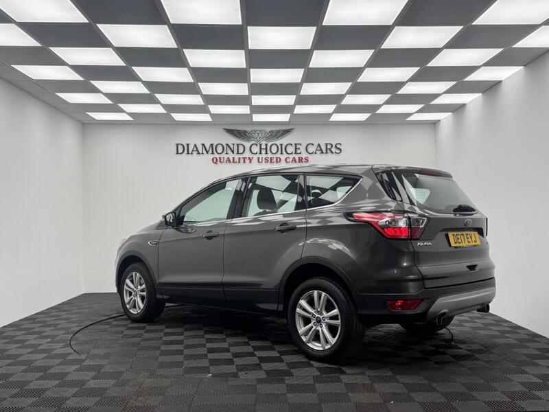 Ford Kuga view 4