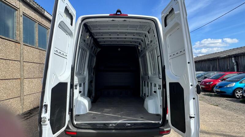 2026 Mercedes-Benz Sprinter — photo 15