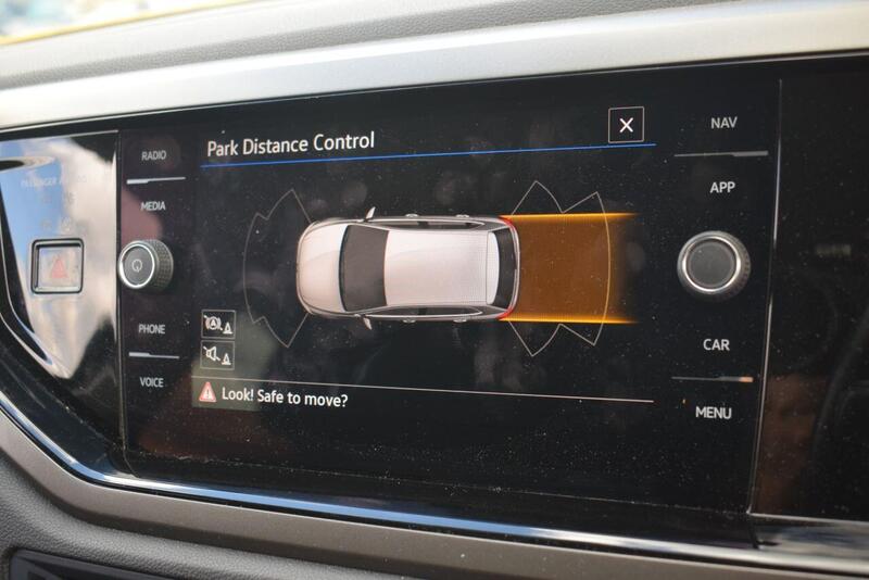 Volkswagen Polo view 3