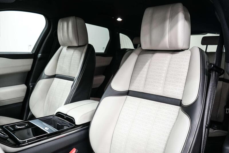 Land Rover Range Rover Velar view 2
