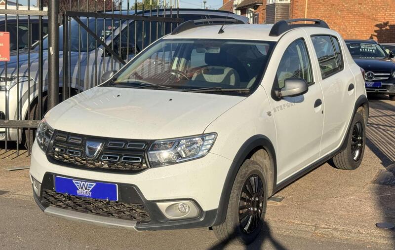 Dacia Sandero view 3
