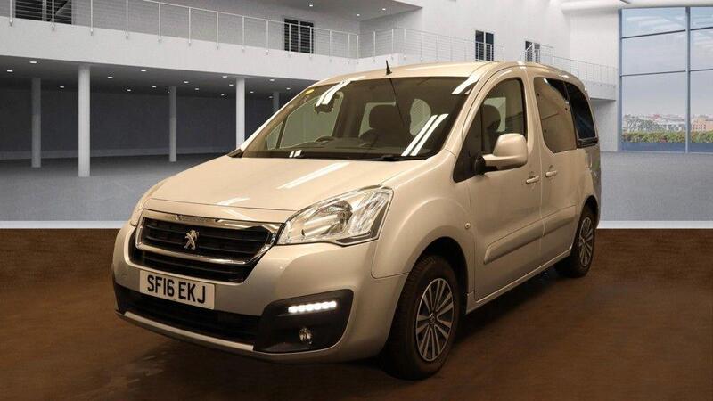 Peugeot Partner Tepee view 4