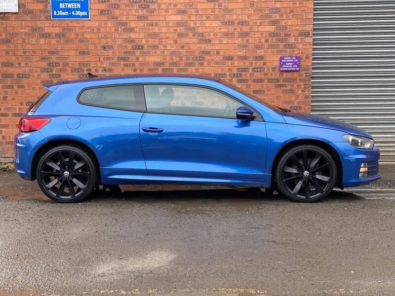 Volkswagen Scirocco view 6