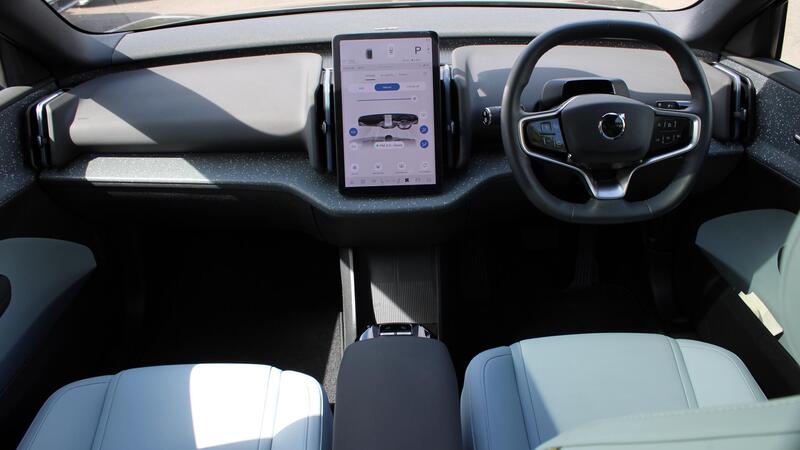 Volvo Ex30 view 5