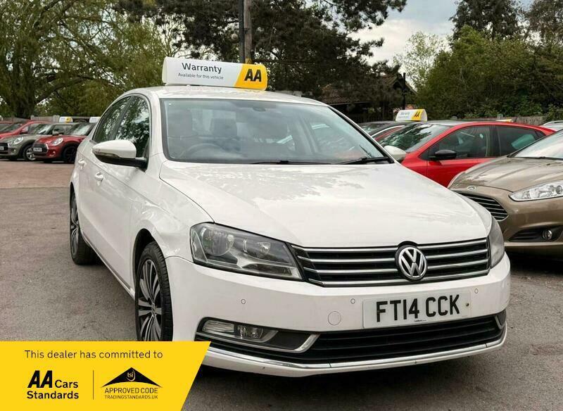 2014 Volkswagen Passat 2.0 TDI BlueMotion Tech Executive DSG Euro 5 (s/s) 4dr photo 4
