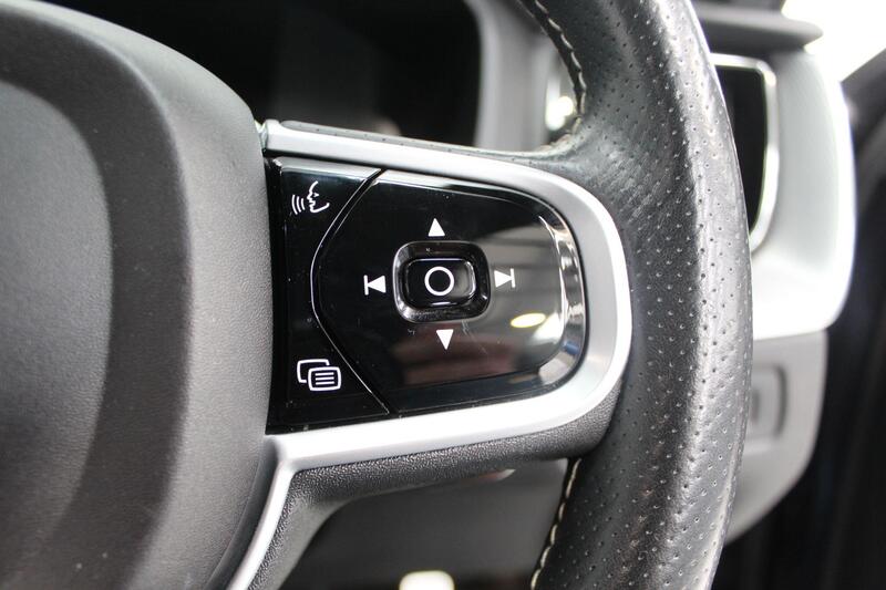 2018 Volvo XC60 in Black — image 38 of 74