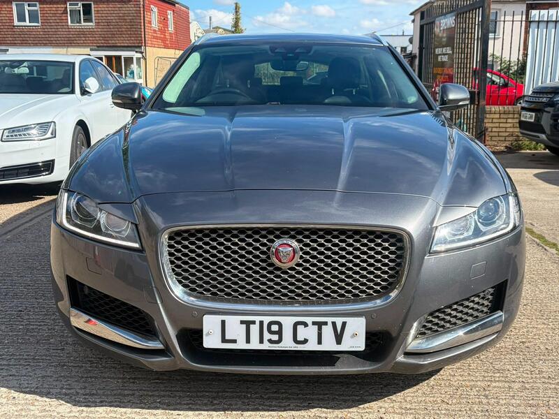 Jaguar XF view 2