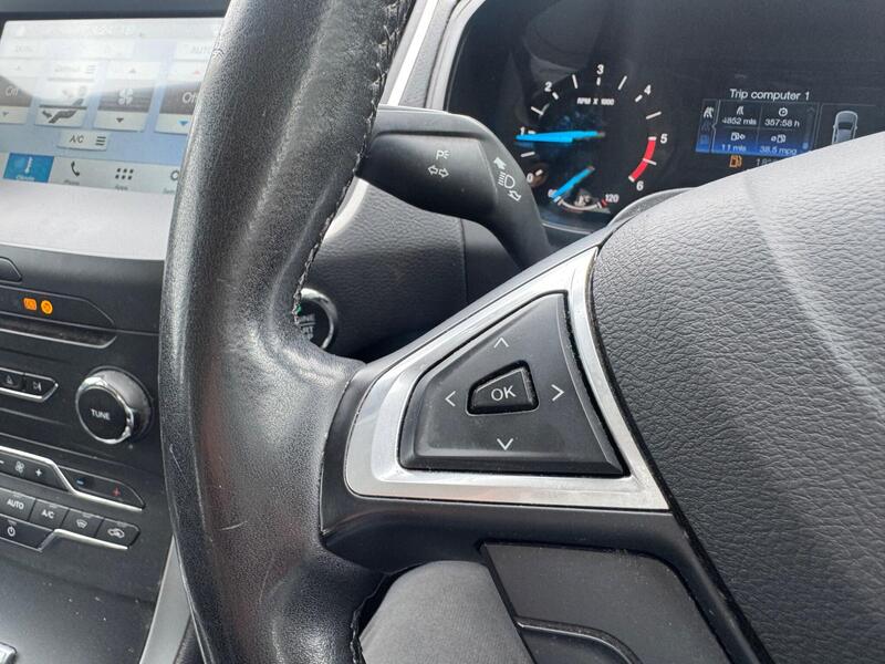 Ford S-Max view 16