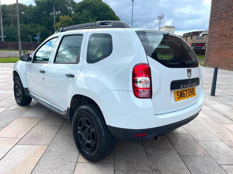 Dacia Duster view 4