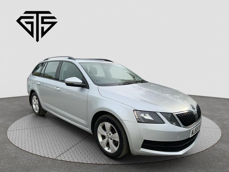 Skoda Octavia main image