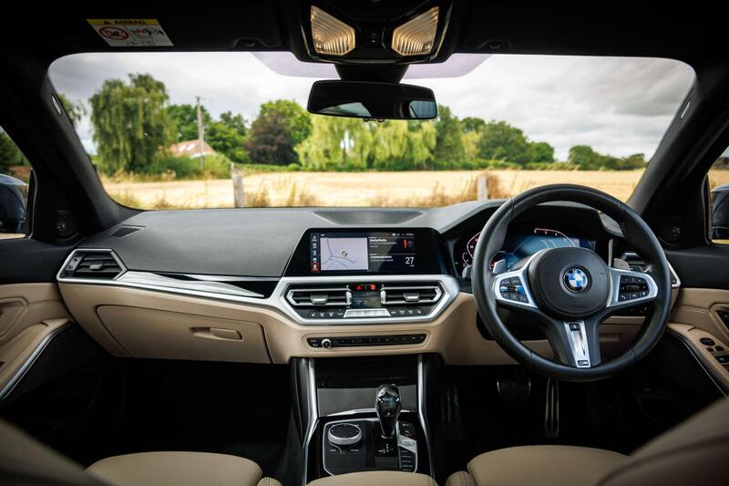 BMW 3 Series view 3