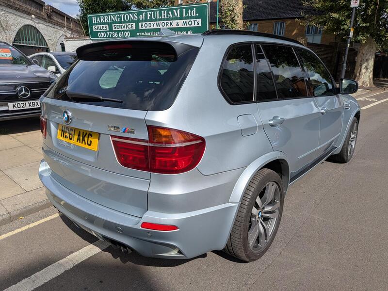 BMW X5 M view 7