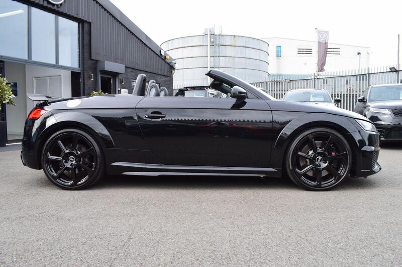 Audi Audi TT RS view 4