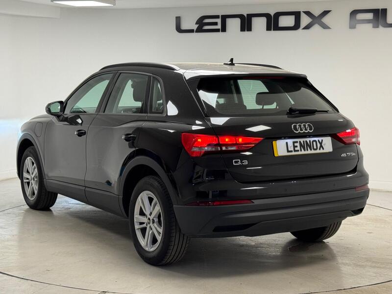 Audi Q3 view 4