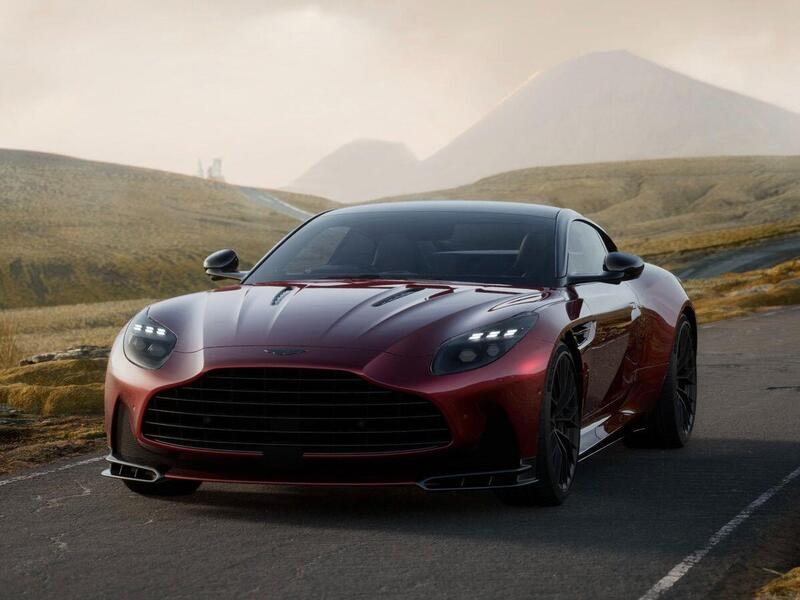 Aston Martin DB12 view 6