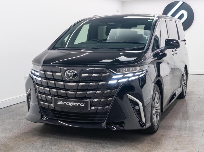 Toyota Alphard main image