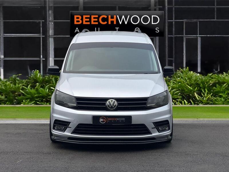 Volkswagen Caddy Maxi Life view 3