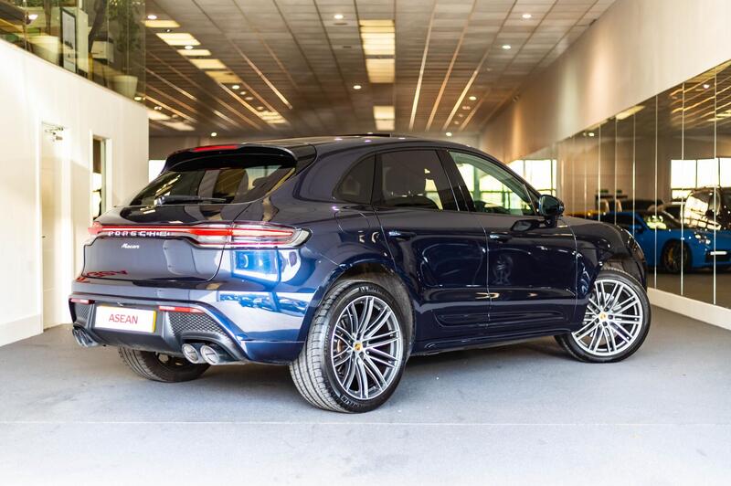 Porsche Macan view 5