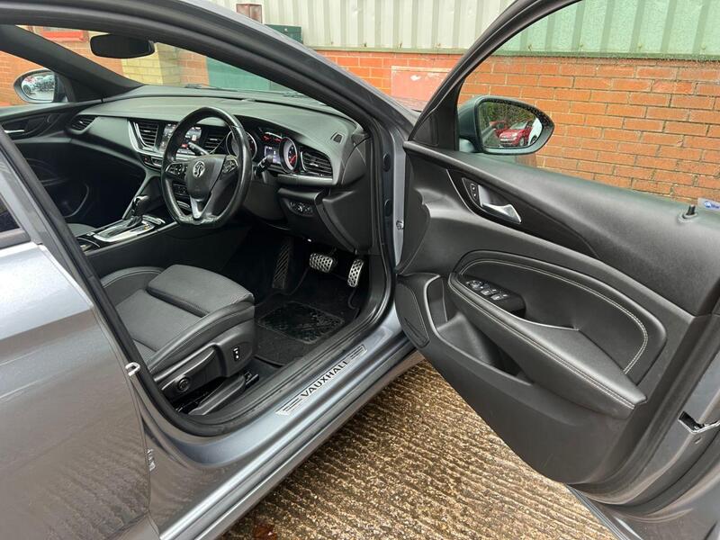 Vauxhall Insignia view 7