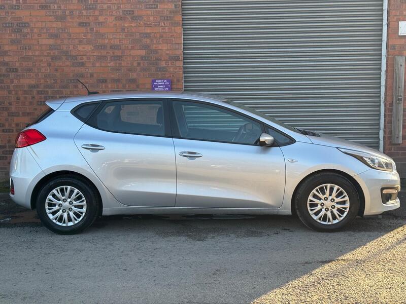 Kia Ceed view 5