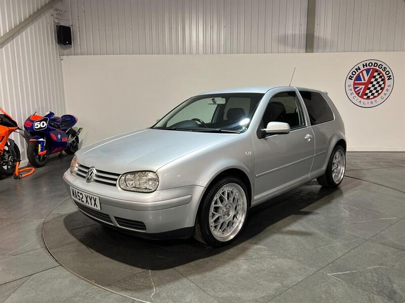 Volkswagen Golf view 2