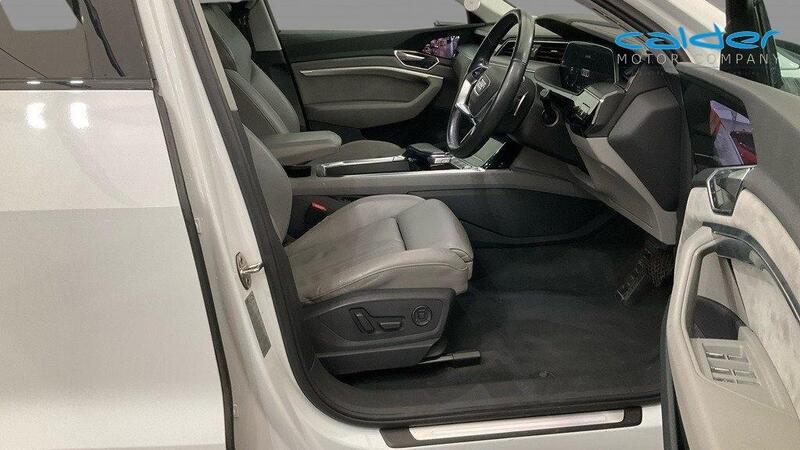 Audi E-Tron view 3