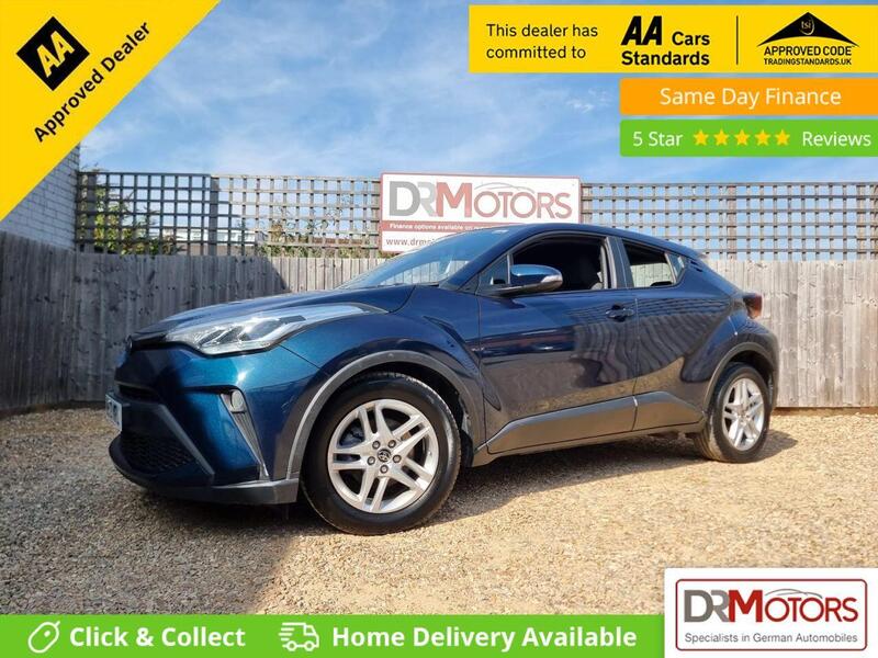 Toyota C-HR main image