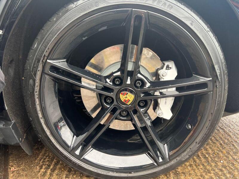 Porsche Taycan view 31