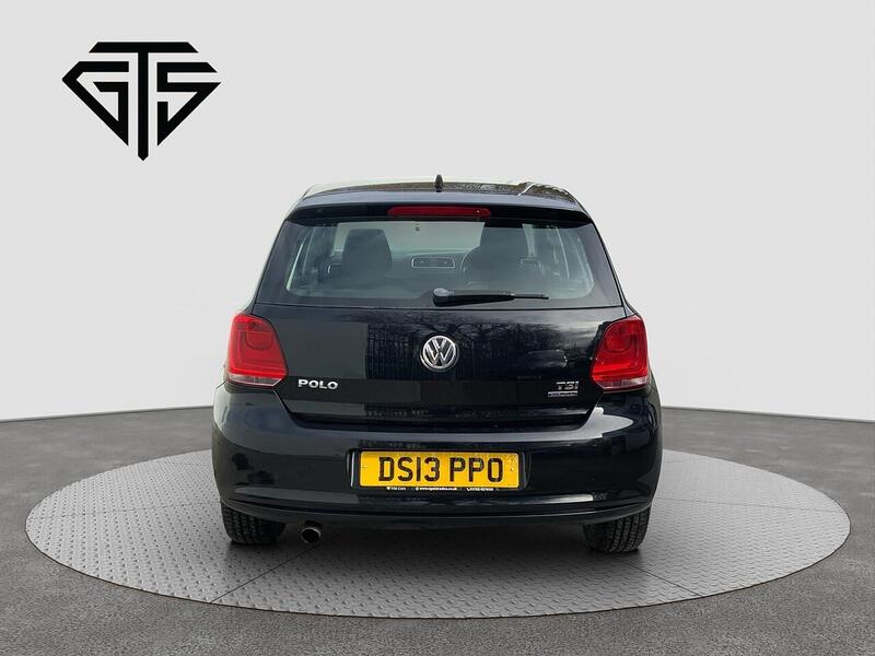 Volkswagen Polo view 4