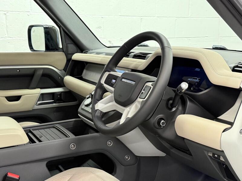Land Rover Defender view 3
