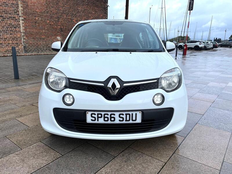 Renault Twingo view 2