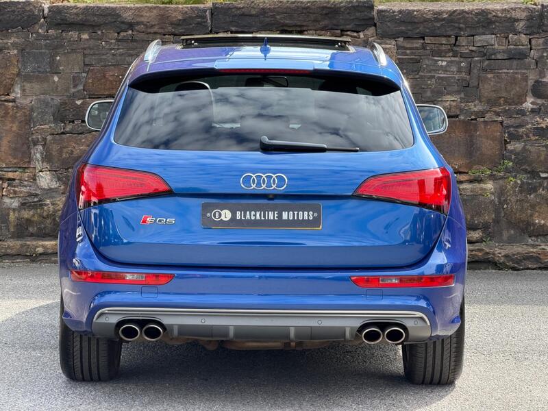 Audi SQ5 view 6