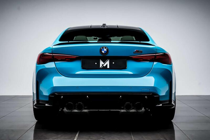 BMW M4 view 4