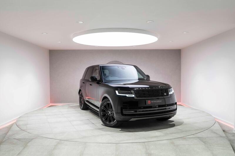 Land Rover Range Rover view 2