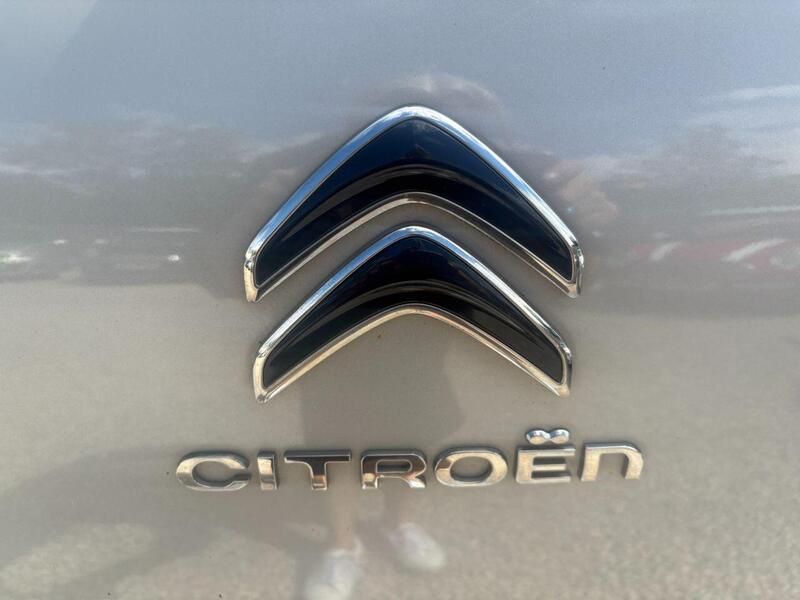 Citroen Grand C4 Picasso view 7